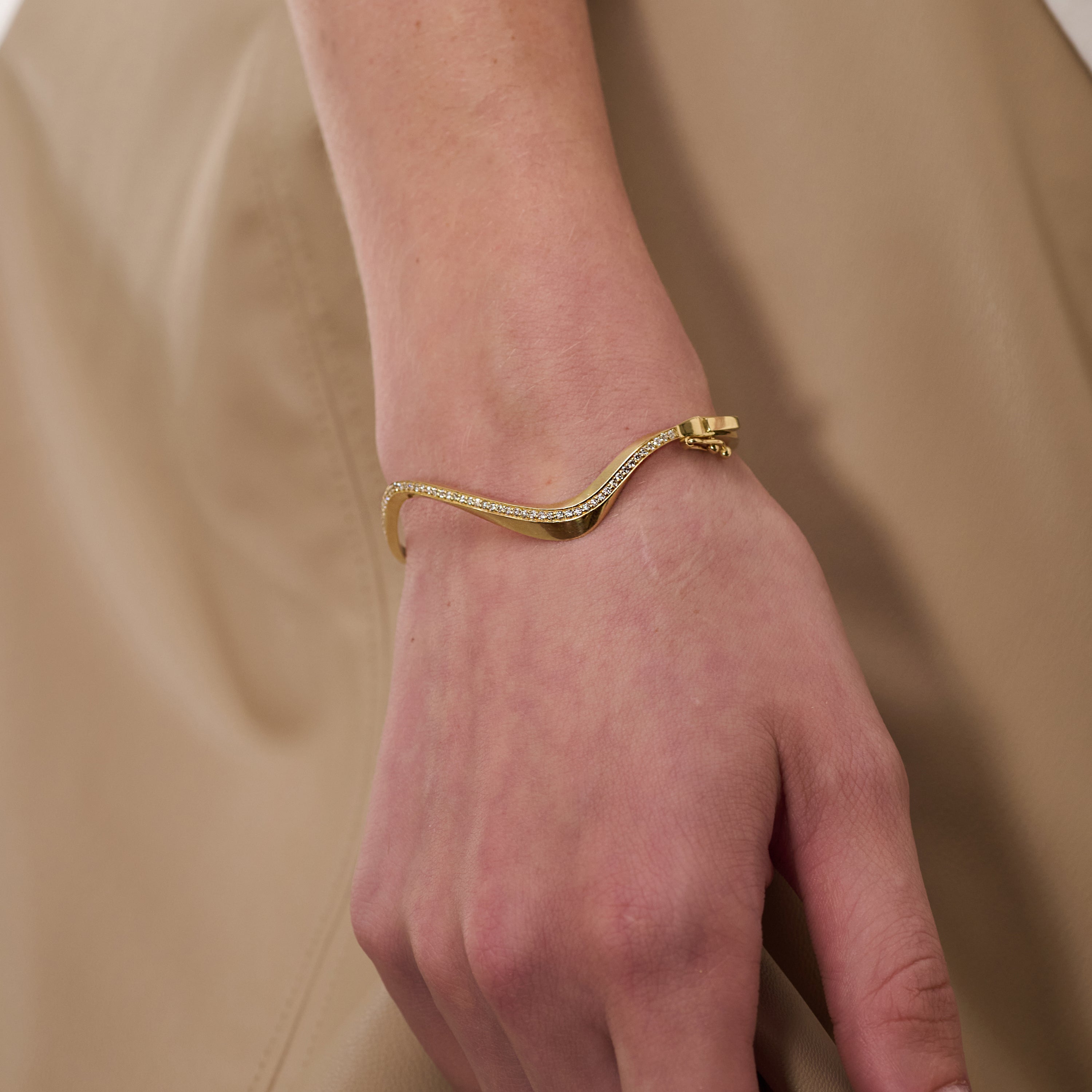 Parametric | Pavé Diamonds Cuff
