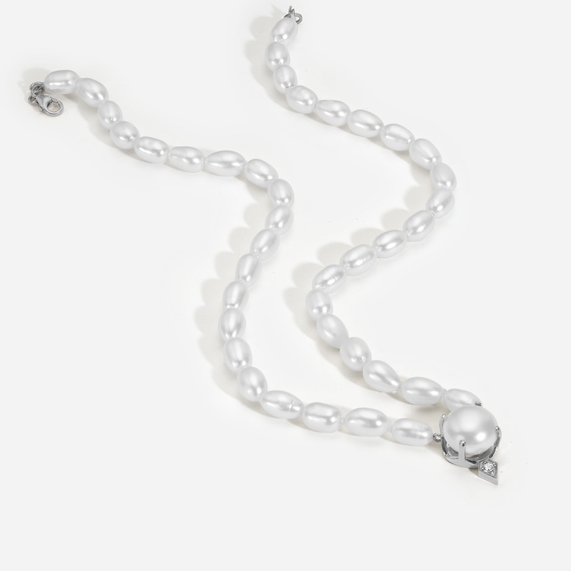 La Pearl Jagger | Pearl Necklace