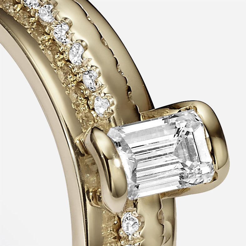 Le Pyramid | Emerald Cut & Hidden Pavé