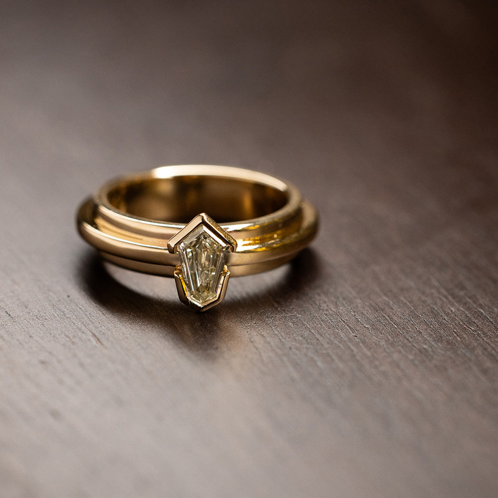 Le Pyramid | Kite Diamond