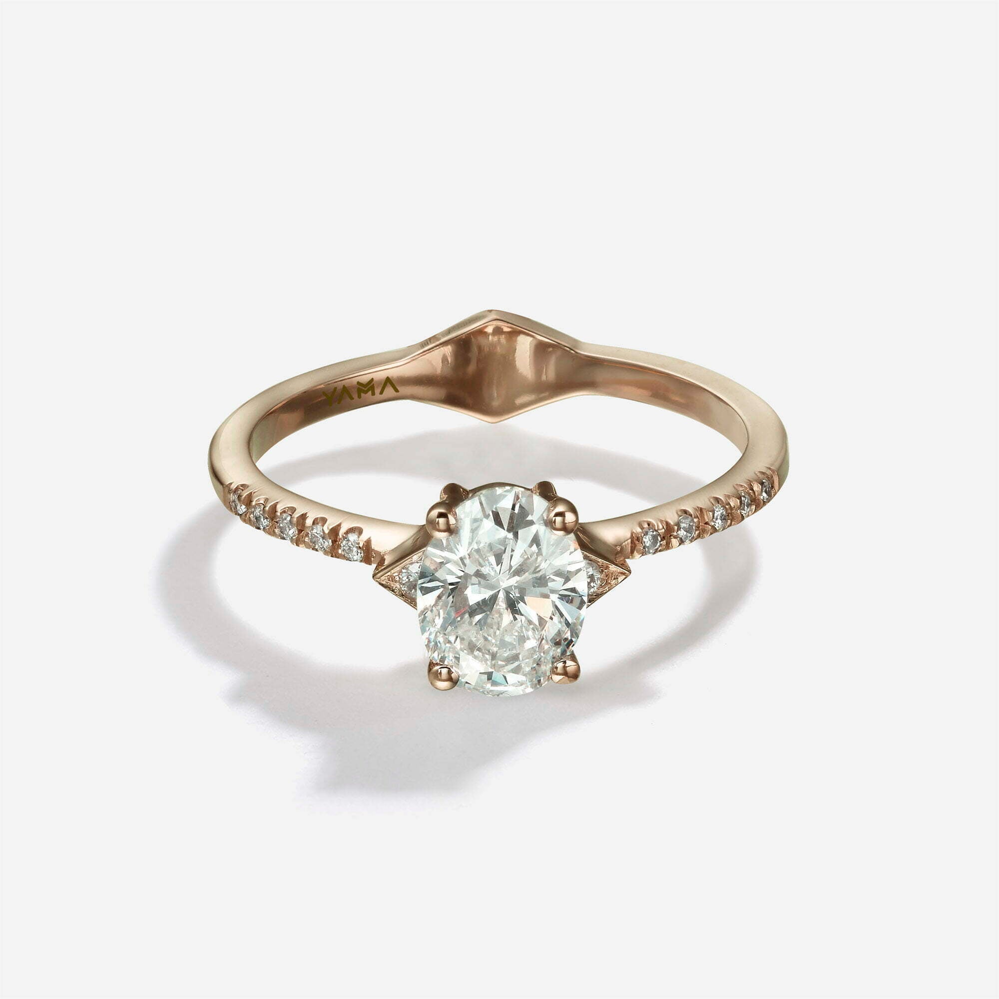 The Illusion | Oval Pavé