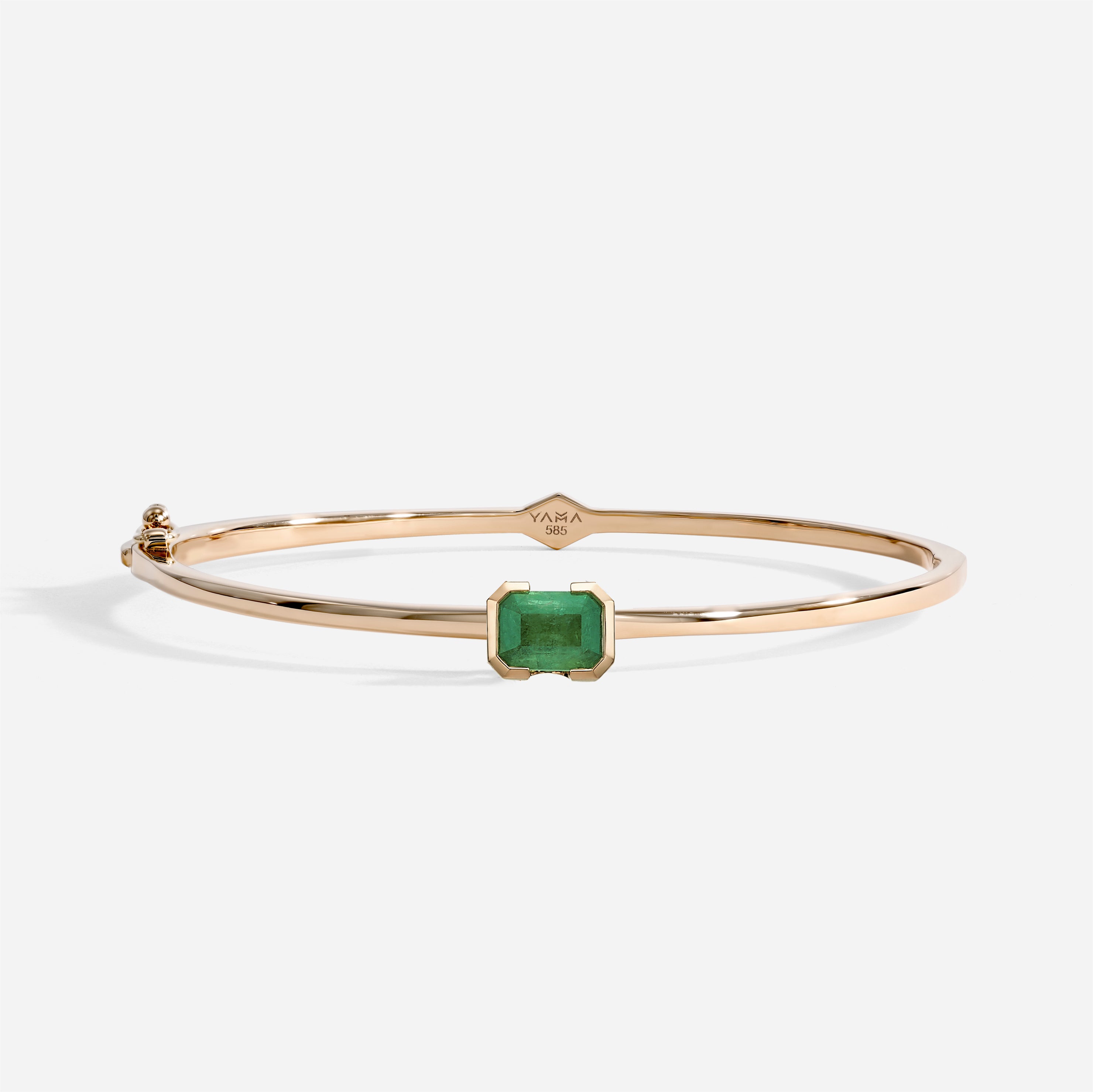 The Kiss Cuff | Emerald Radiant