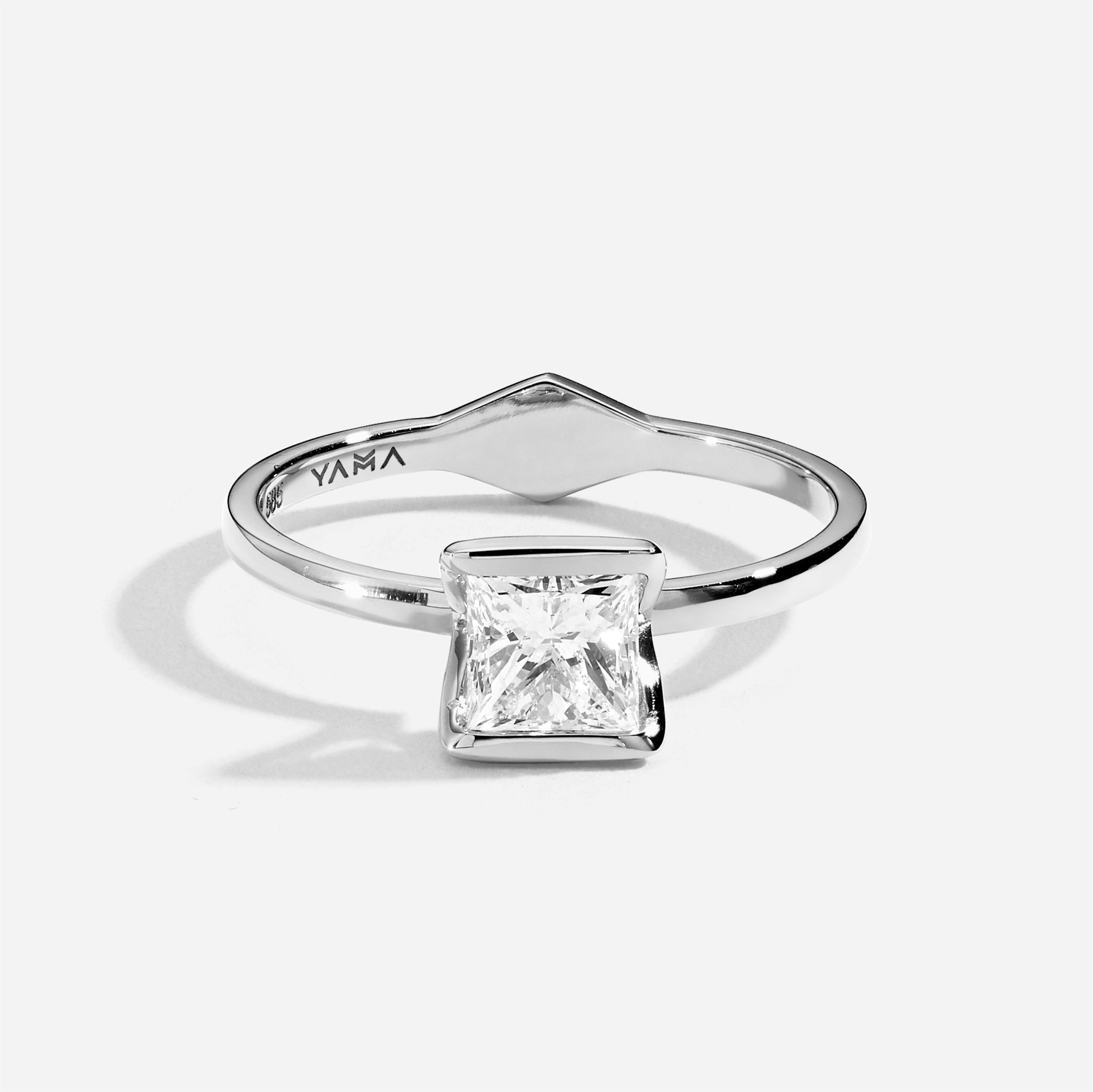 The Kiss Ring | Princess