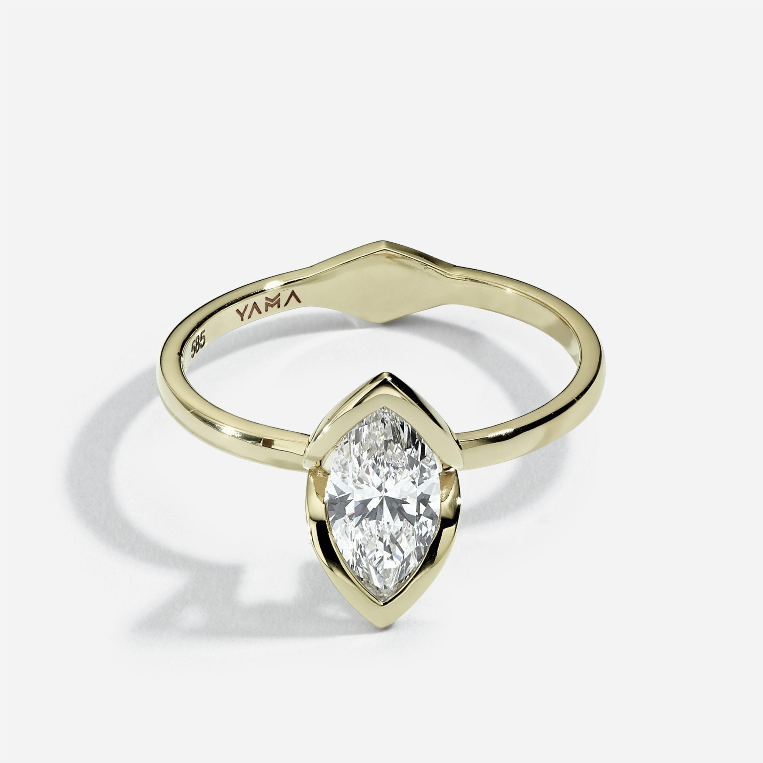 The Kiss Ring | Marquise