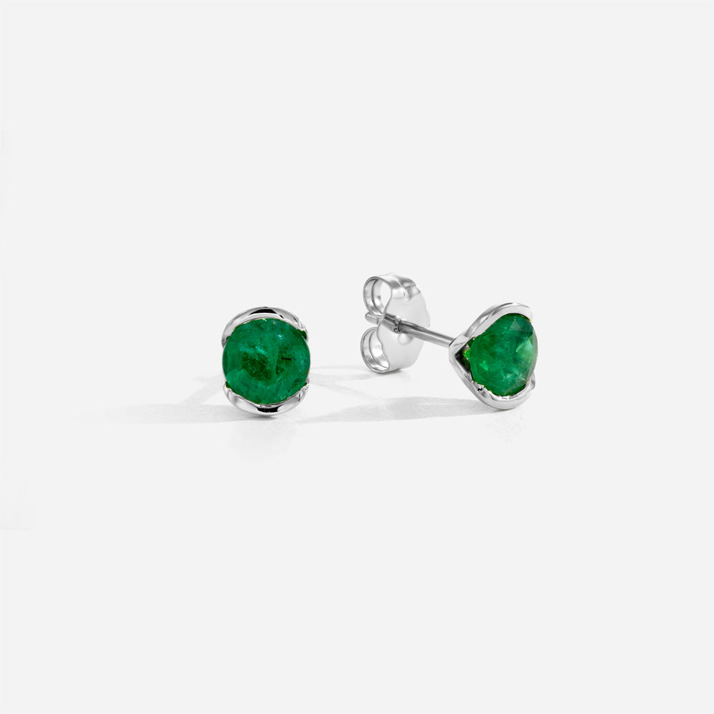 Kiss | Emerald Studs