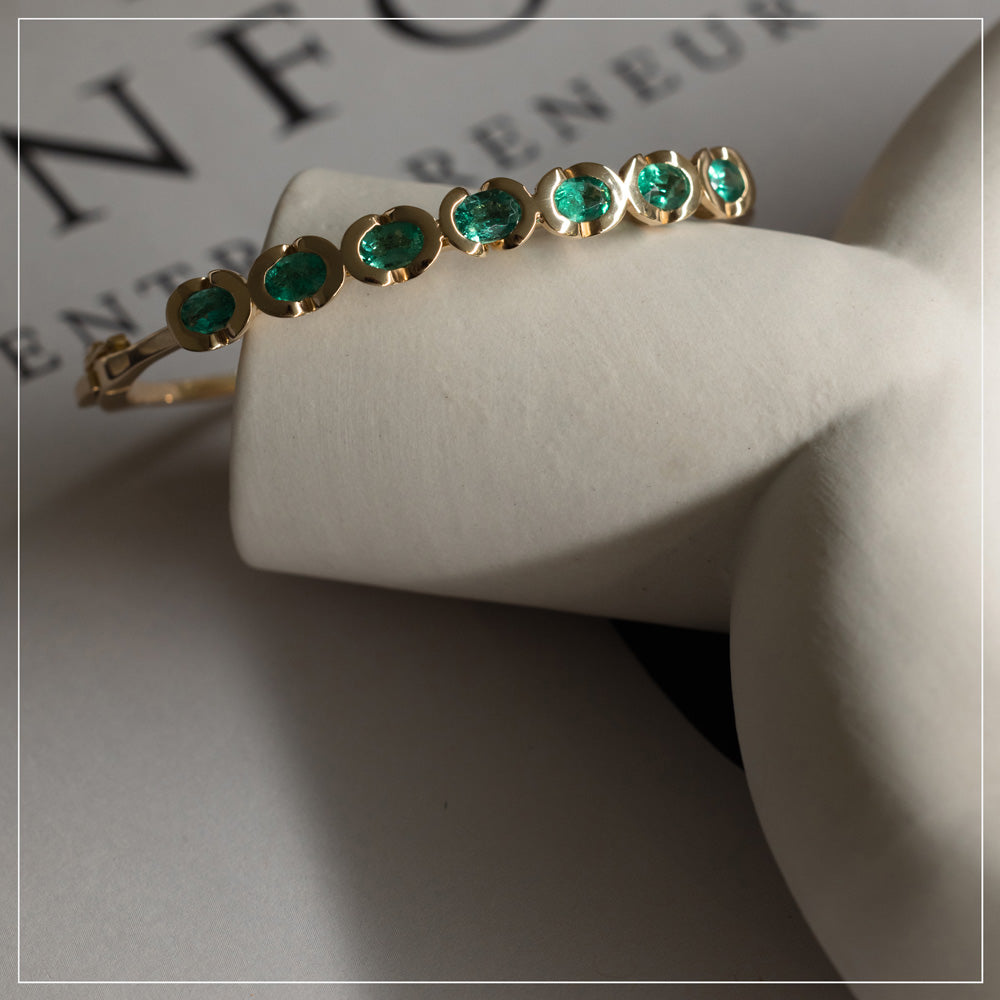 The Kiss Cuff | Emeralds