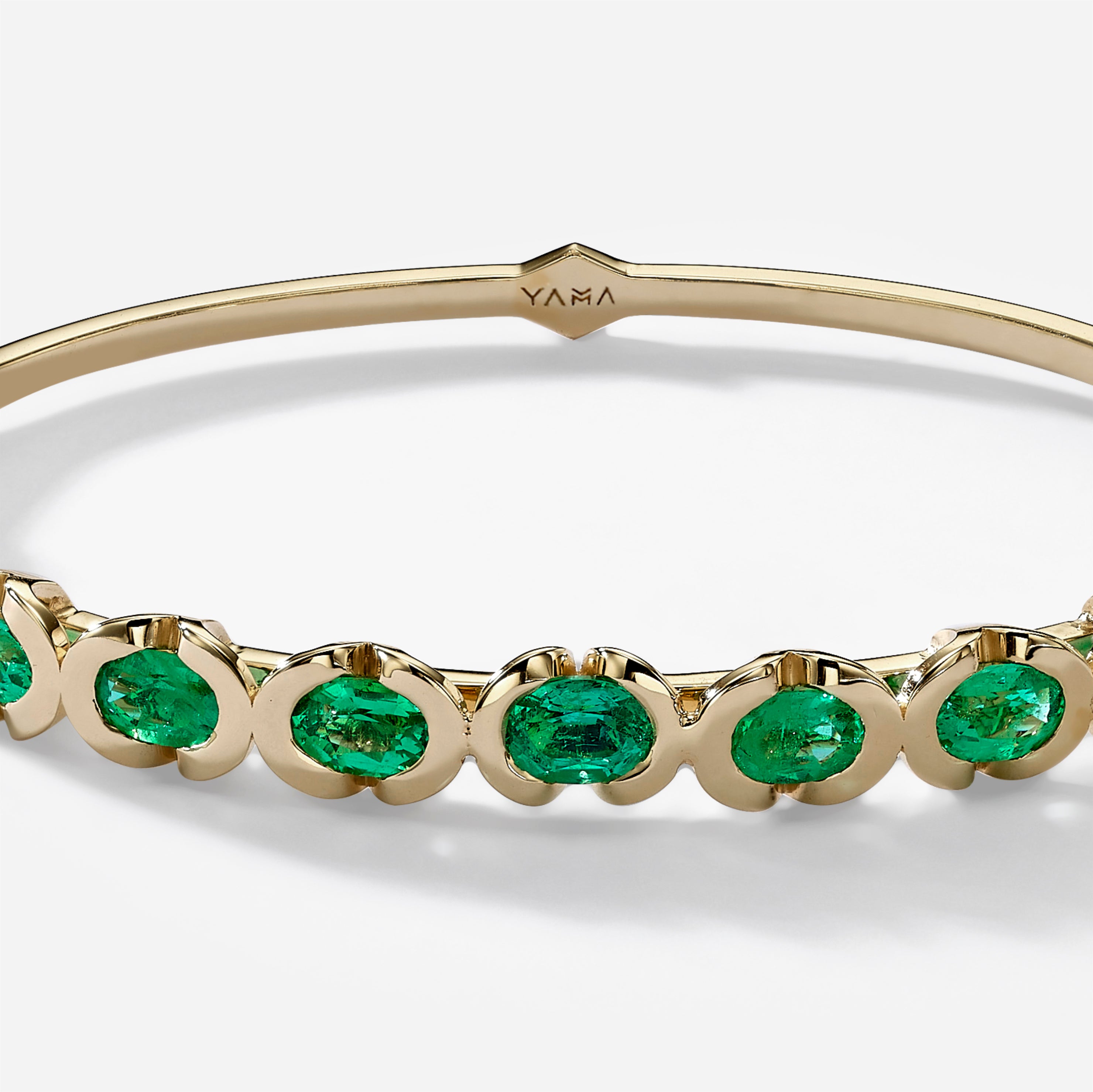 The Kiss Cuff | Emeralds