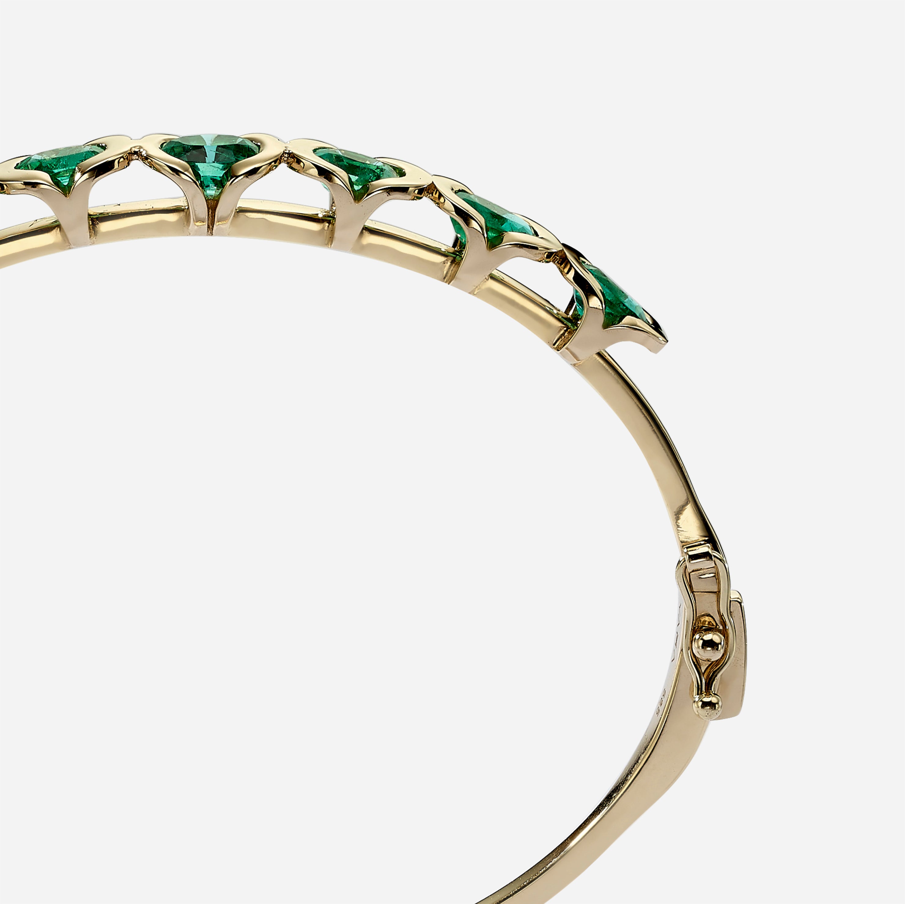 The Kiss Cuff | Emeralds