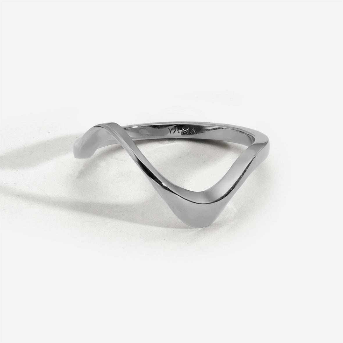 Parametric| Thin Solid Gold Ring