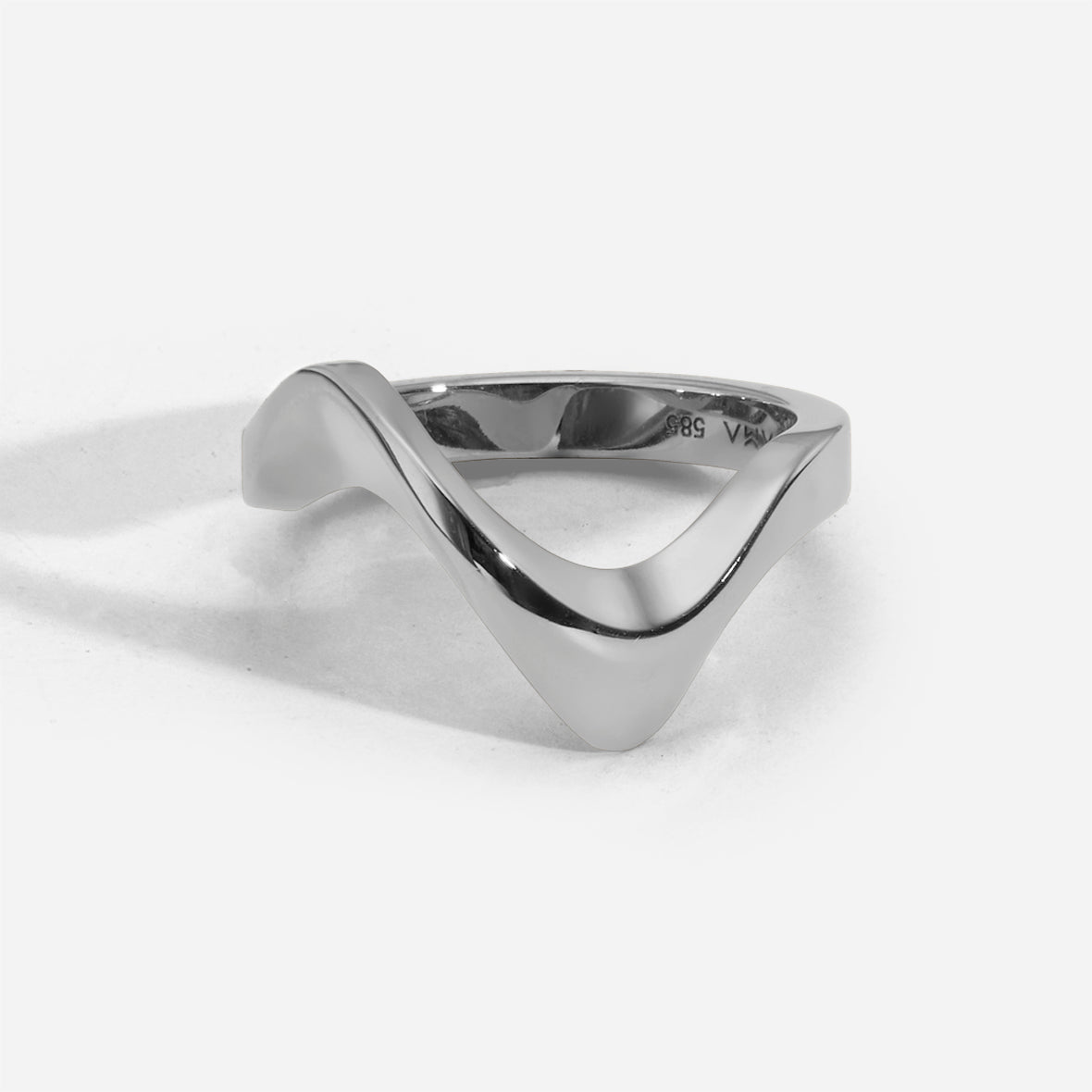 Parametric| Wide Solid Gold Ring