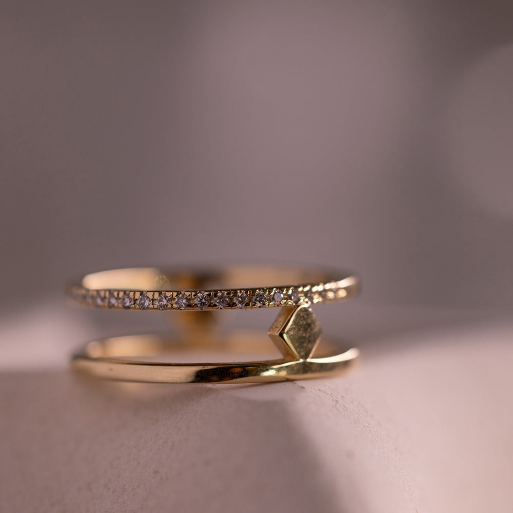 The Double Band | Pavé