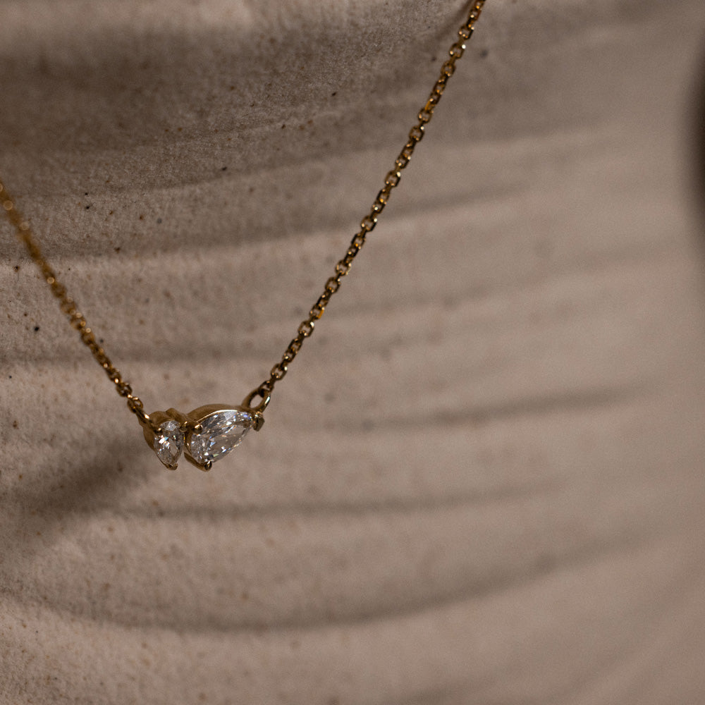 Pear & Me | Pear Diamonds Pendant