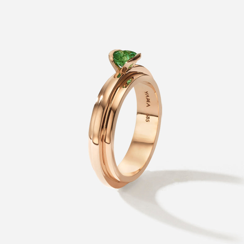 Le Pyramid | Round Emerald