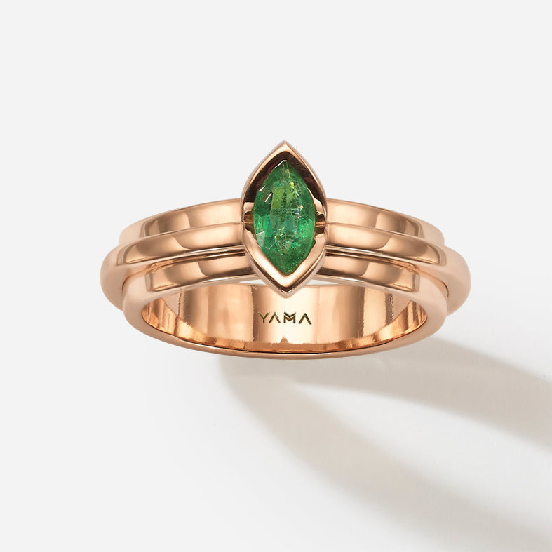 Le Pyramid | Marquise  Emerald Stone