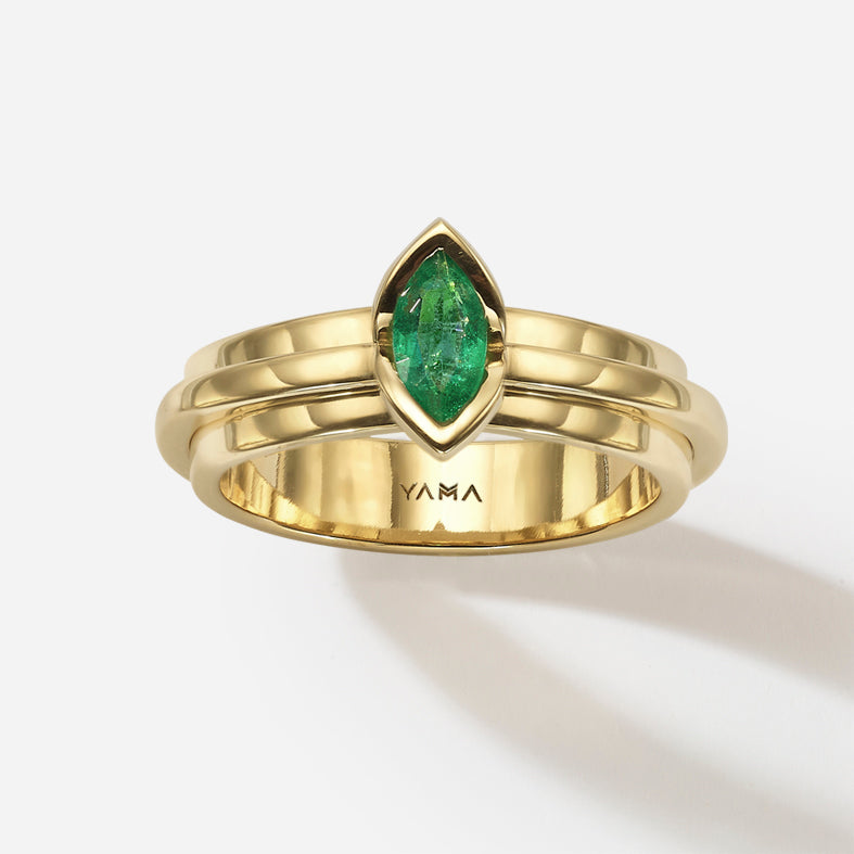 Le Pyramid | Marquise  Emerald Stone