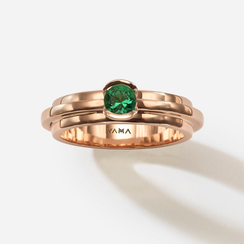 Le Pyramid | Round Emerald