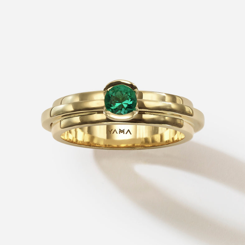 Le Pyramid | Round Emerald