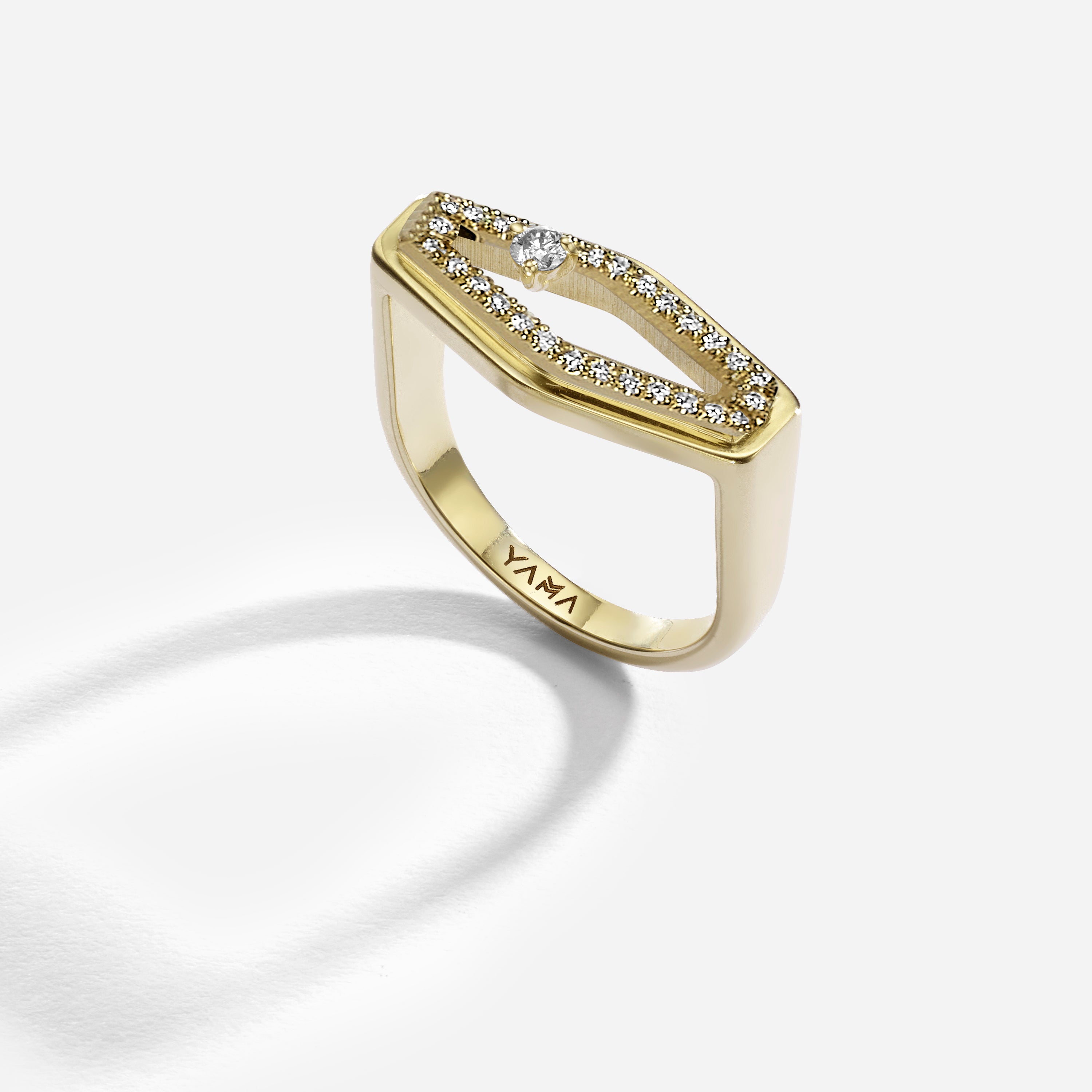 Le Pyramid U | Pavé Diamonds Ring