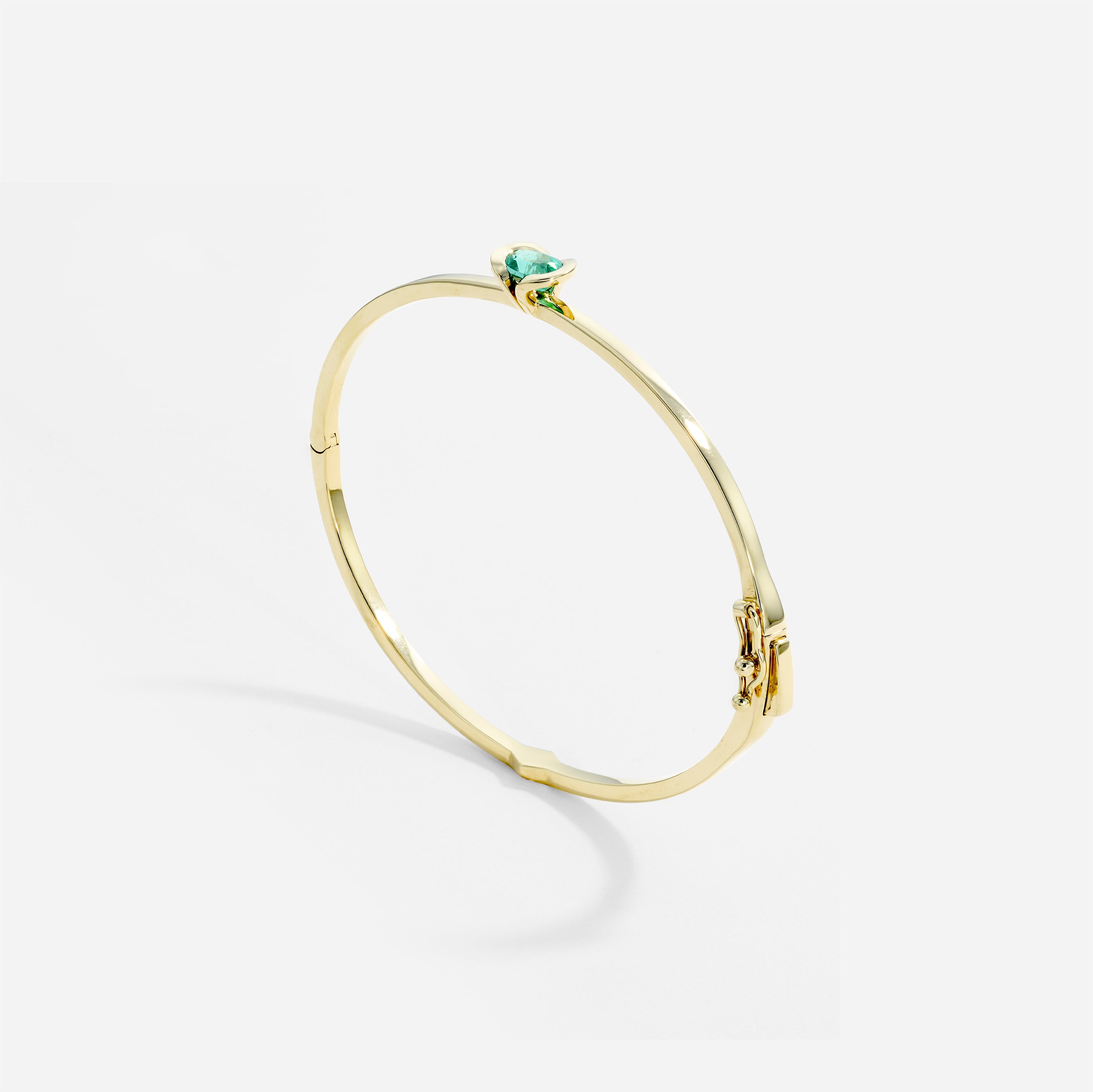 The Kiss Cuff | Emerald Oval