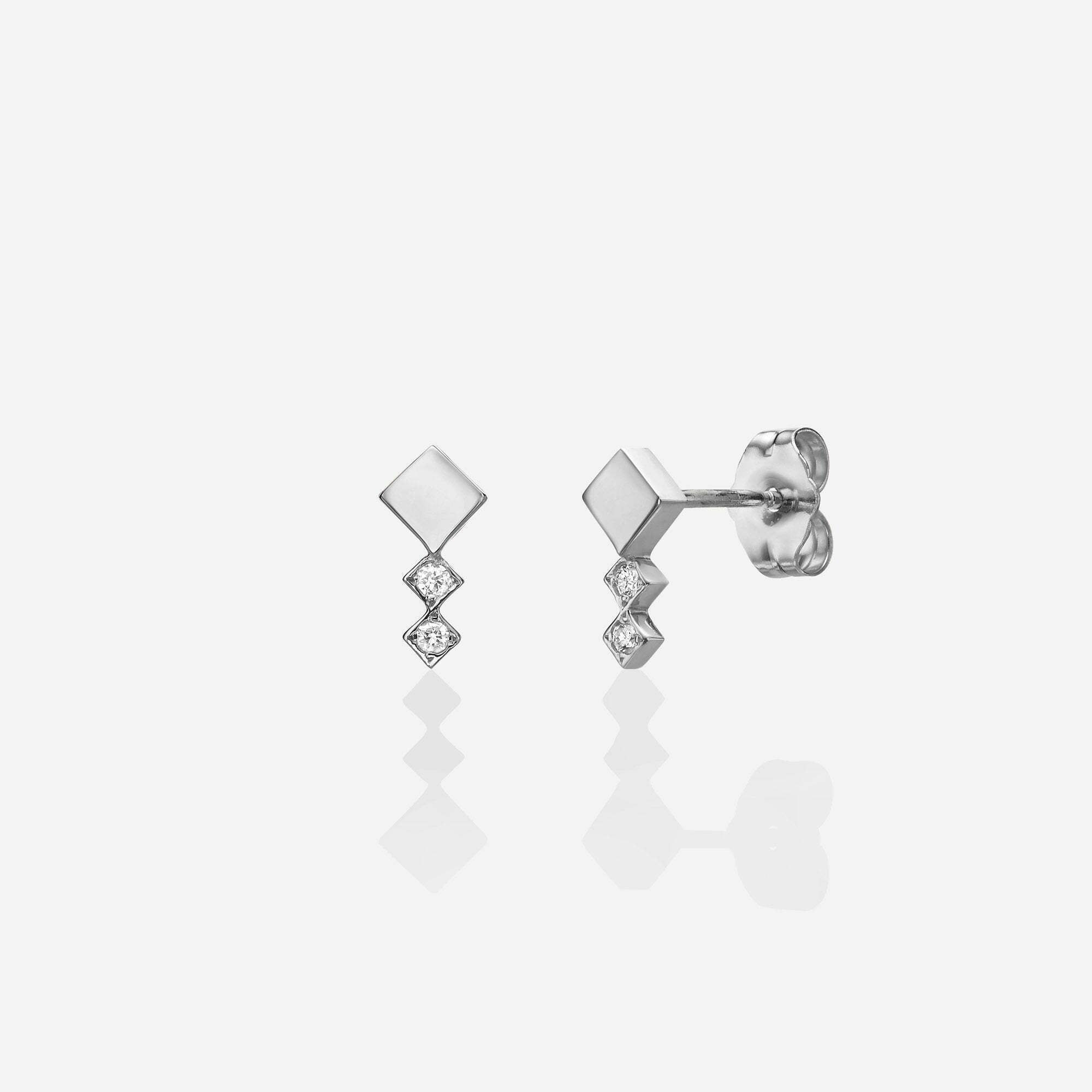 Last Chance >> Meteor | White Gold Studs