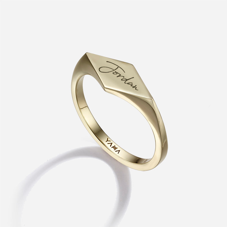 Jägger Signet Ring | Gold