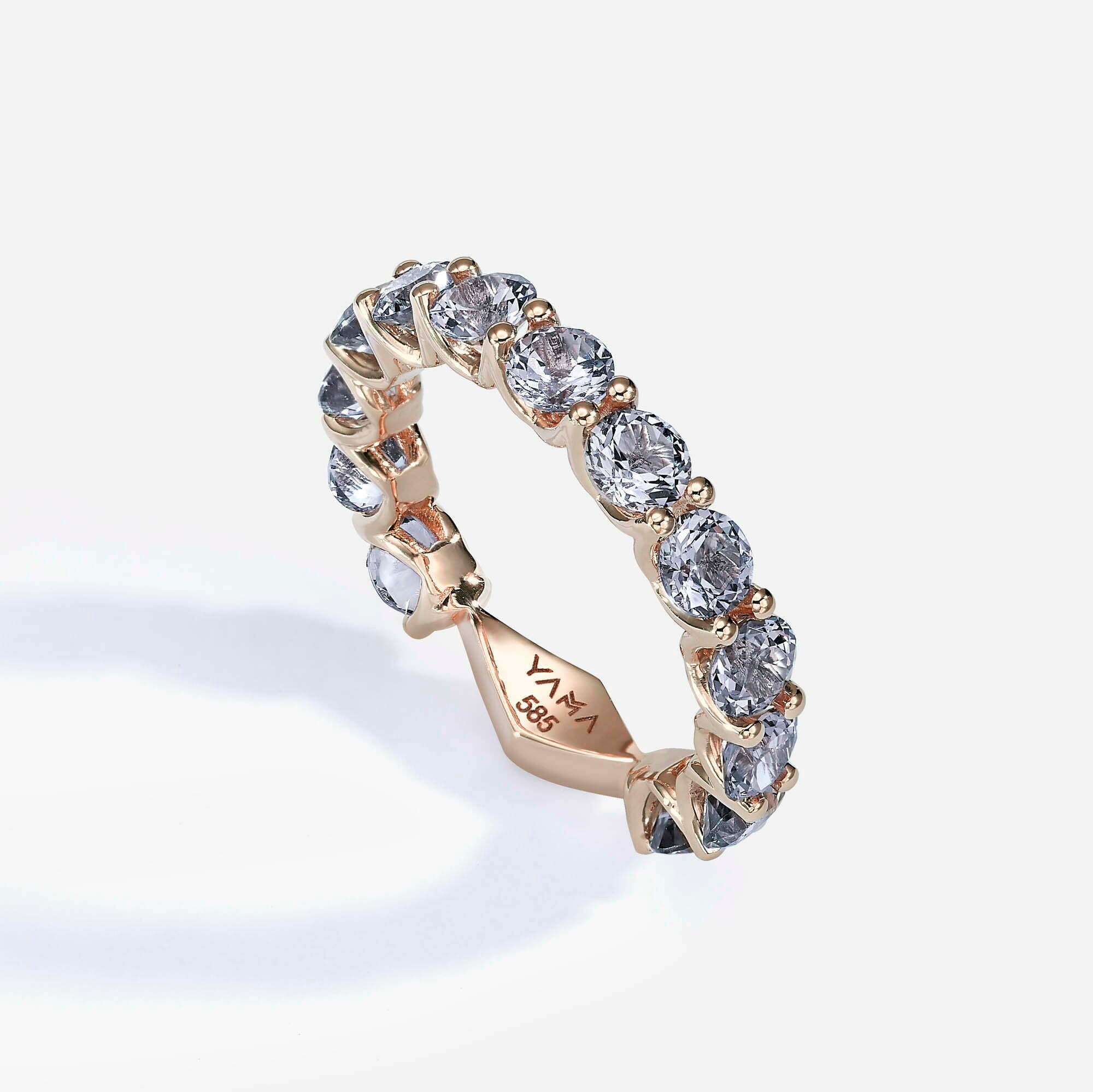 Hera | Grey Spinel