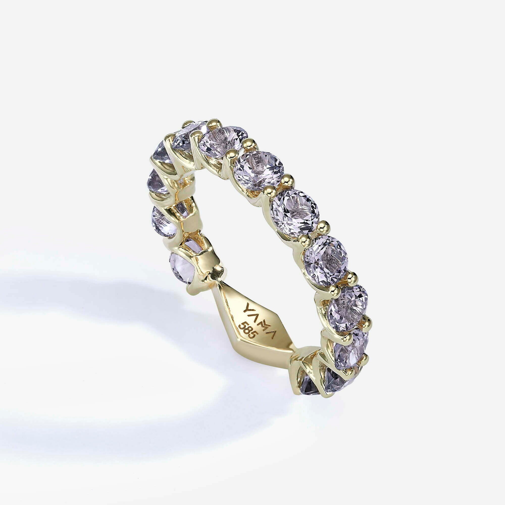 Hera | Grey Spinel