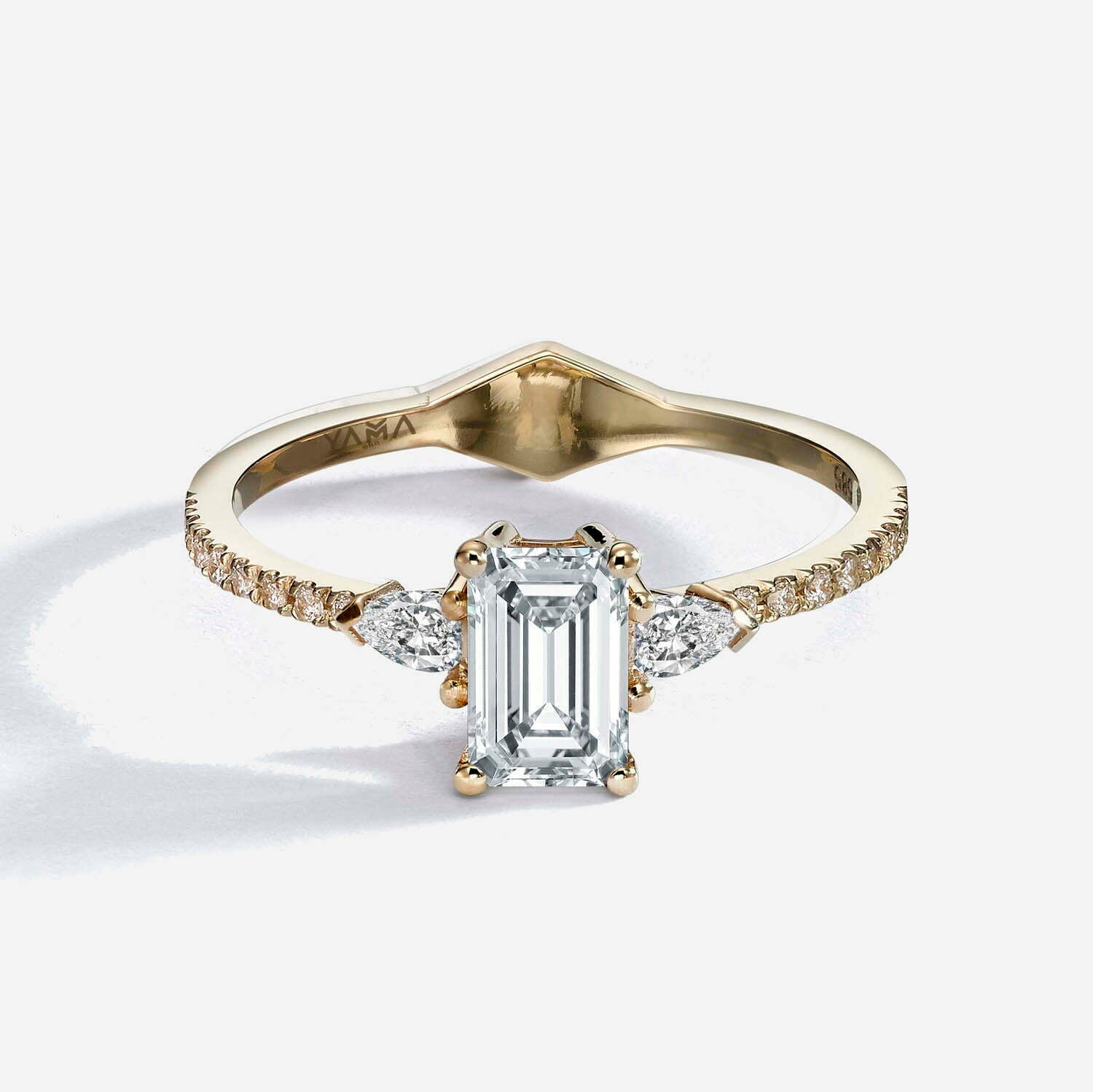 The Emerald & Pears | Pavé