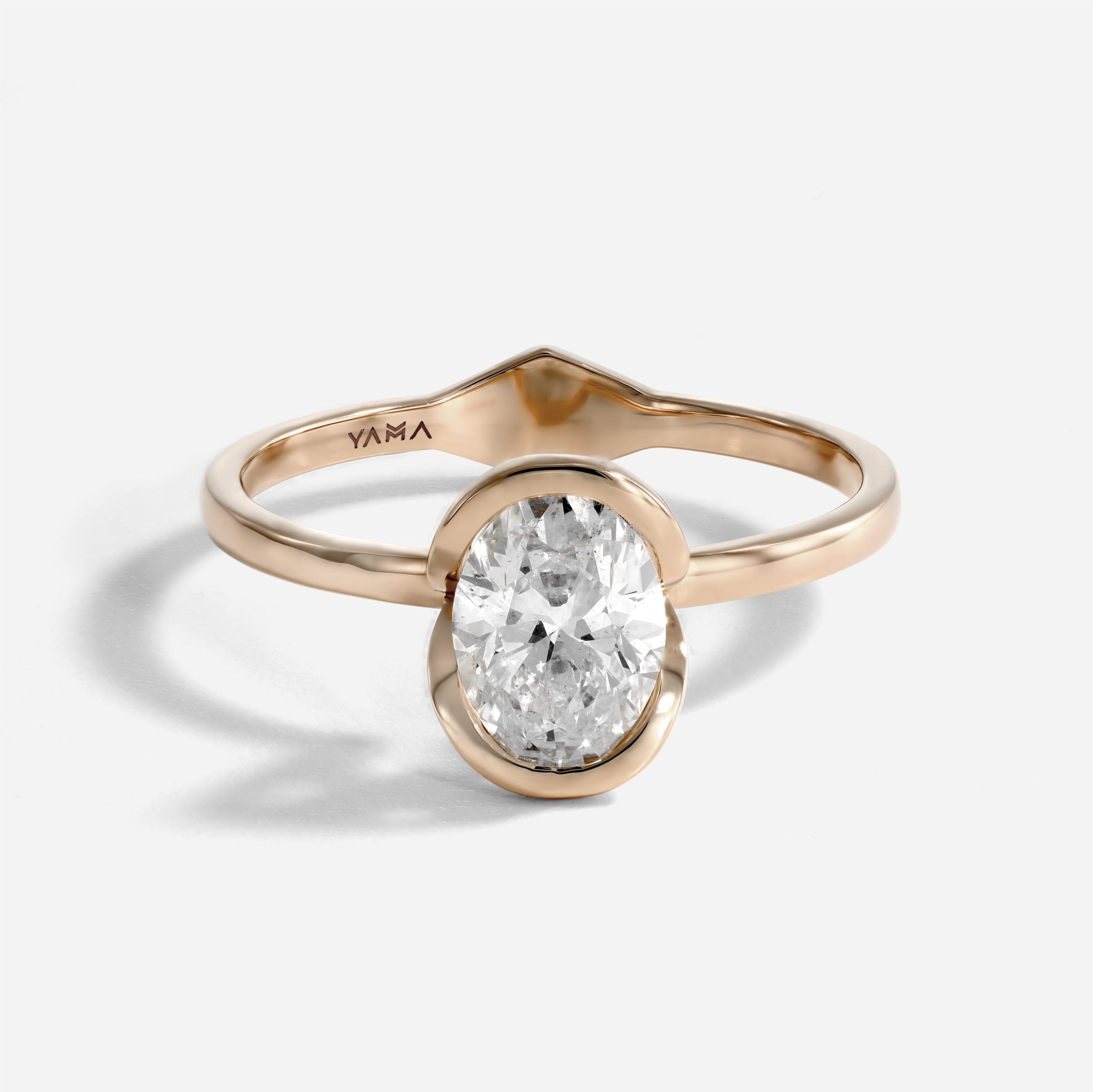 The Kiss Ring | Oval