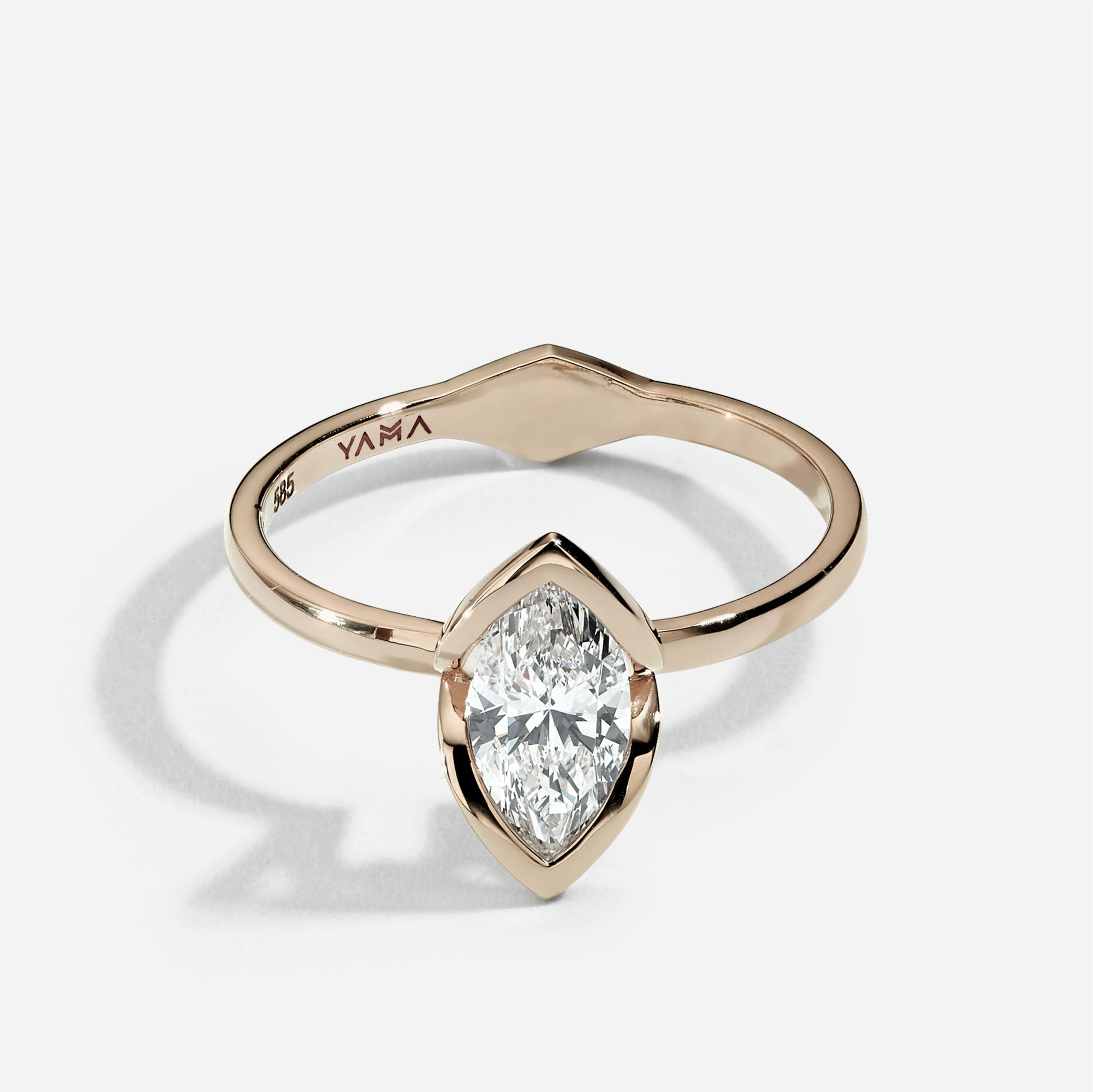 The Kiss Ring | Marquise