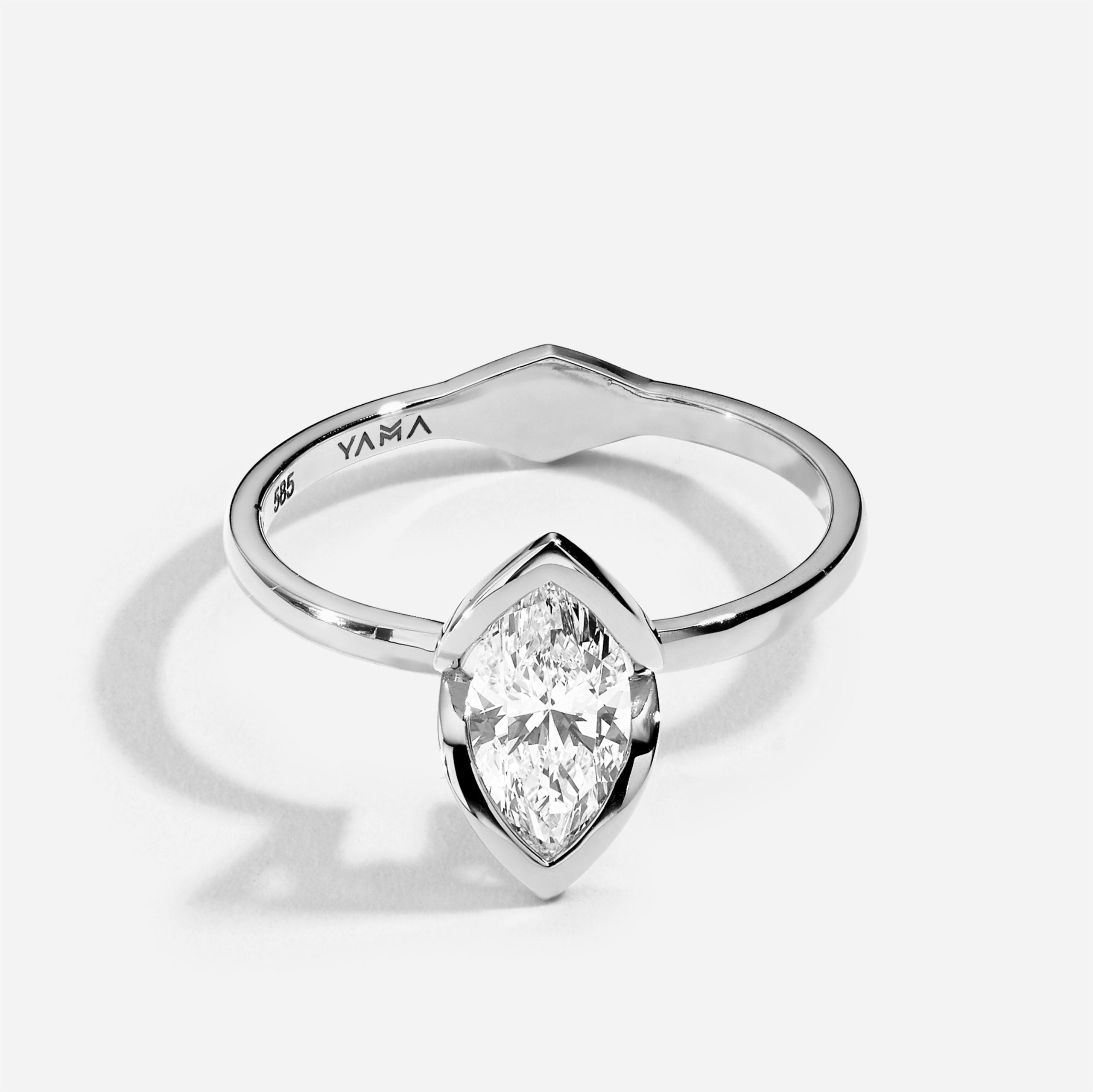 The Kiss Ring | Marquise