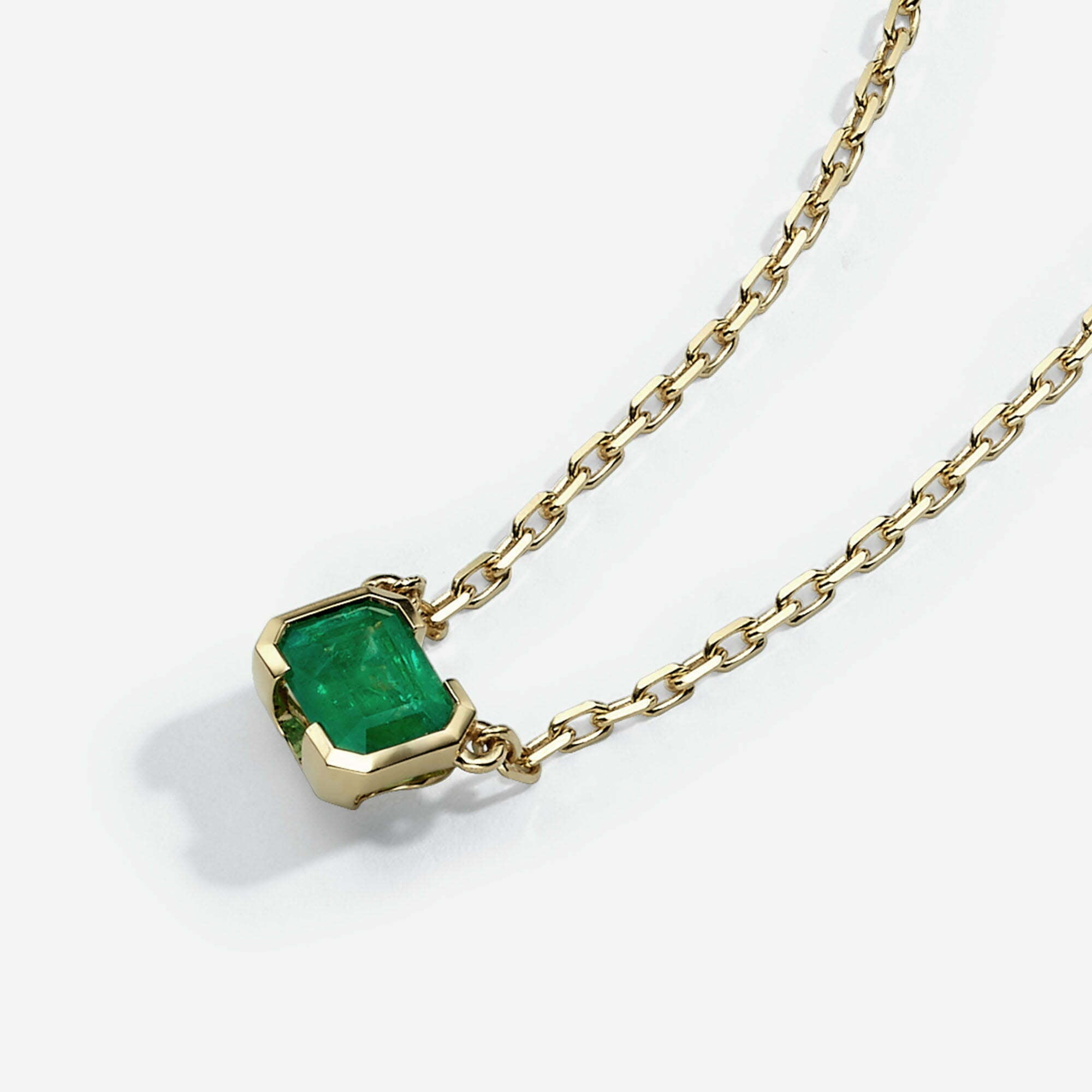 The Kiss Necklace | Emerald