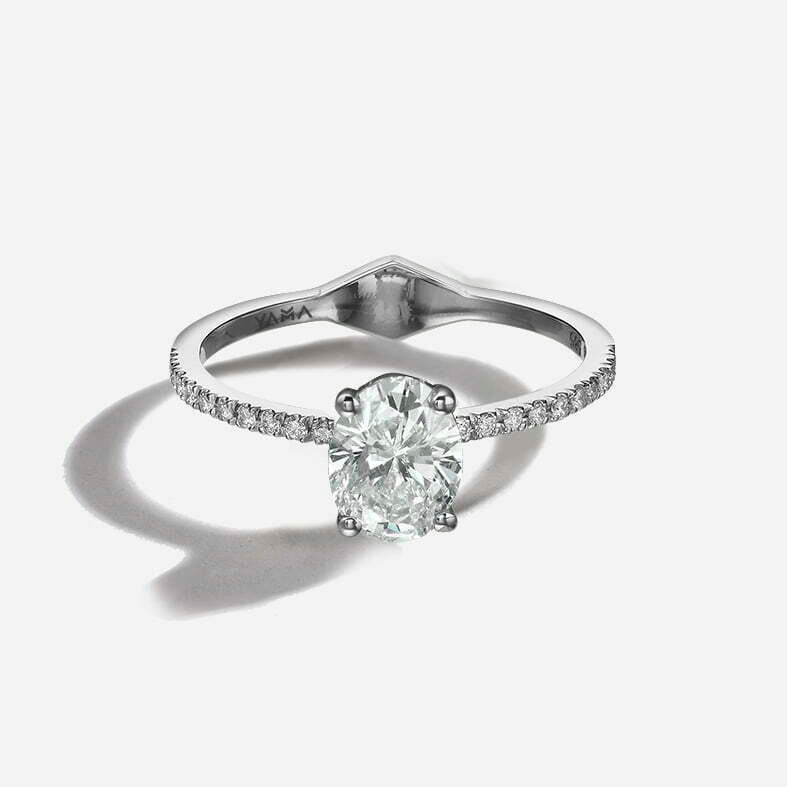 The Solitaire | Oval Pavé